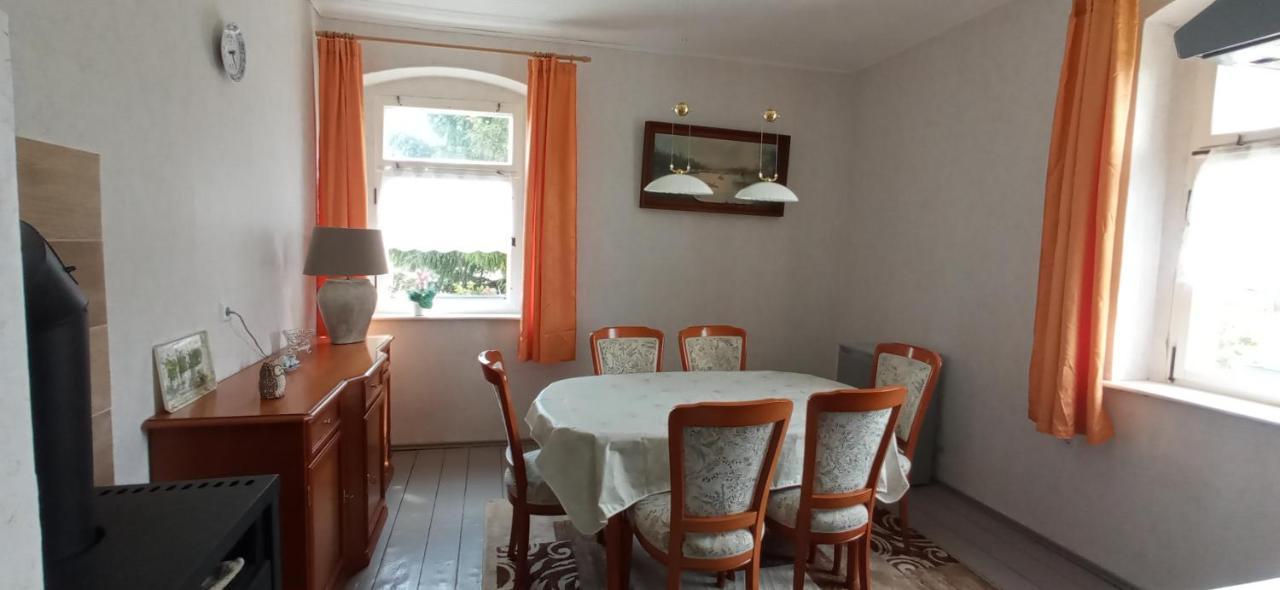 Ok Ferien - Altes Bahnhaus Apartment Muldenhammer ภายนอก รูปภาพ